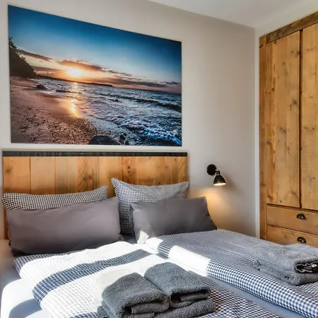 Heimathafen Martha * Binz